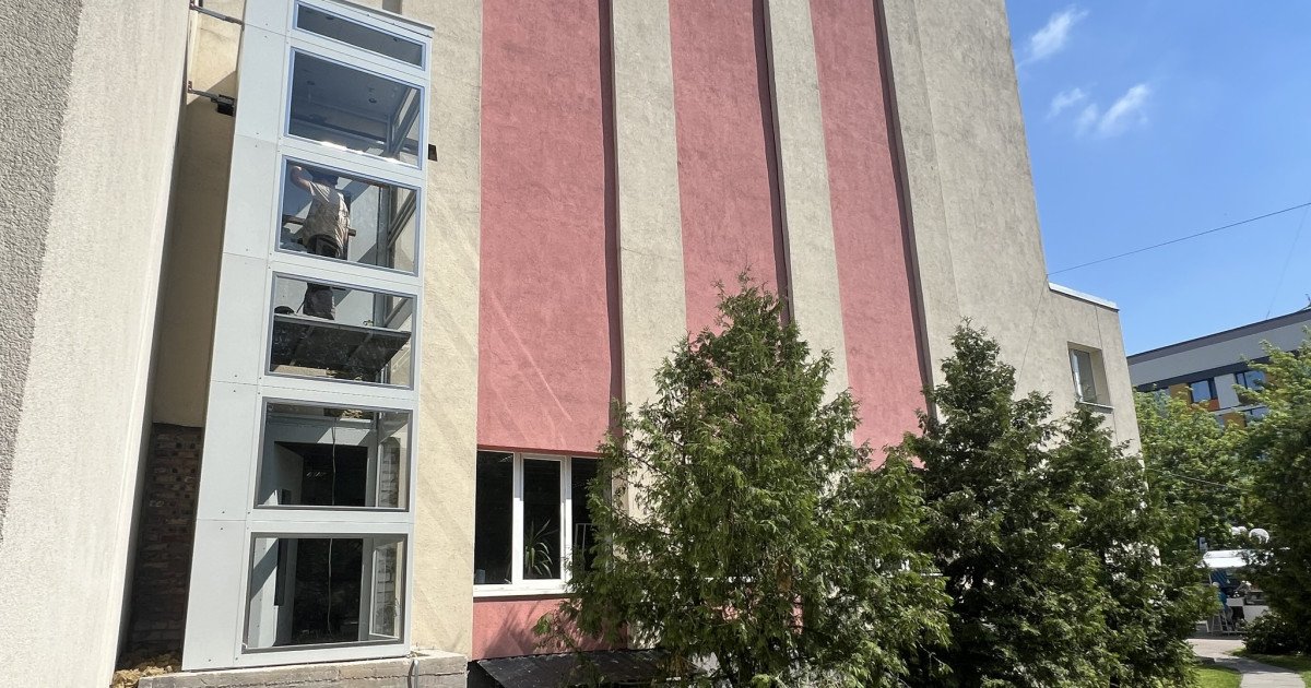 У Ковелі встановили ліфт у спортшколі