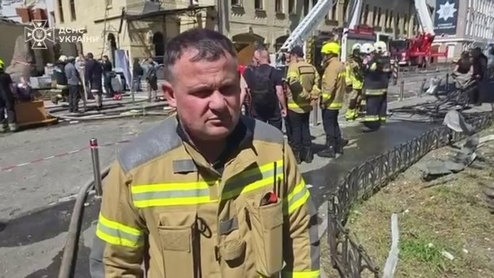 Удар по ДСНС на Київщині: знищено 10 авто і пошкоджено …
