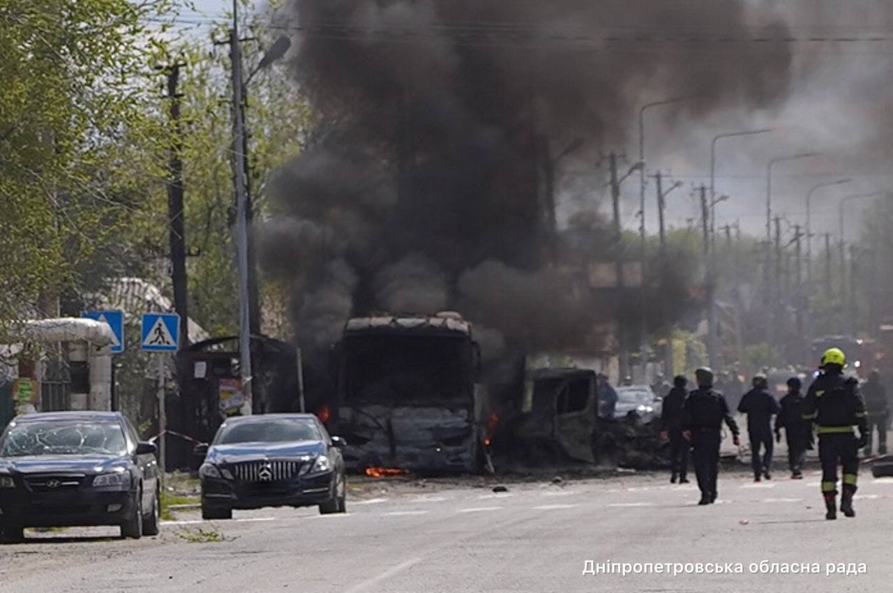 Атака посеред дня: є загибла та поранені, під ударом цивільна …