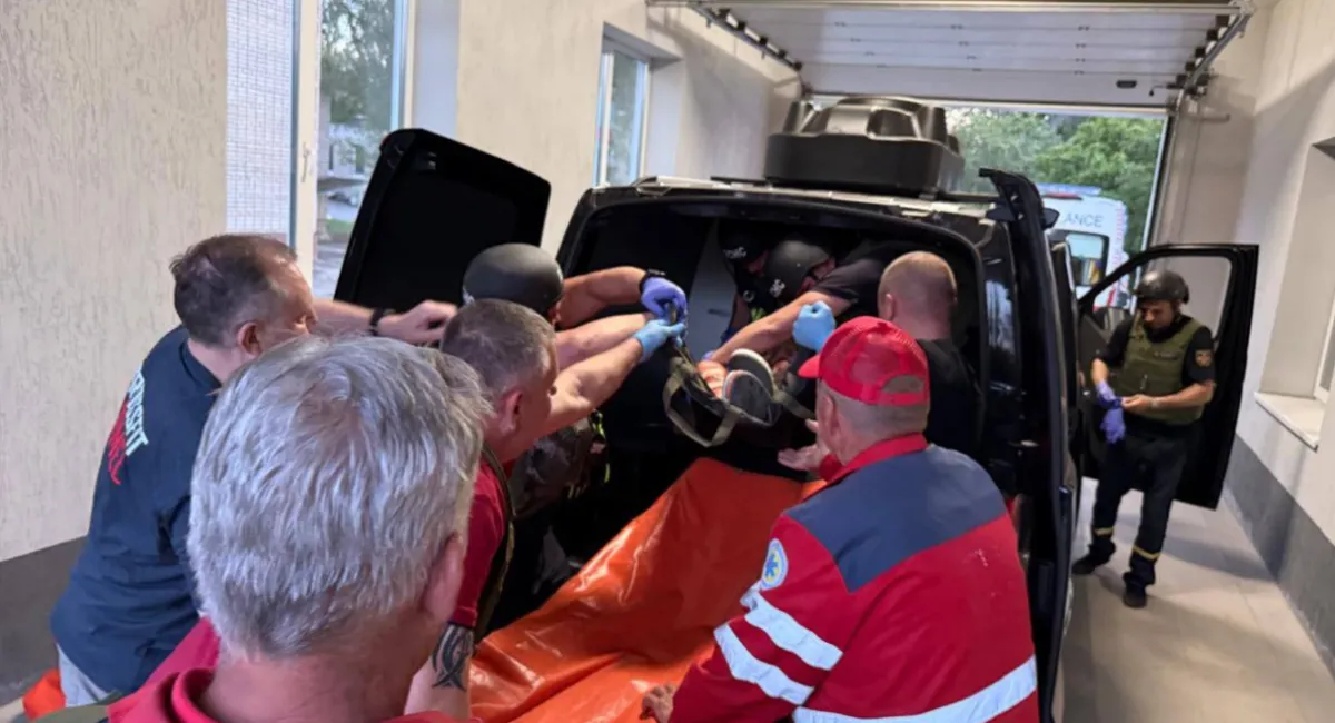 Удар по Нікопольщині: серед постраждалих немовля і 4-річний хлопчик