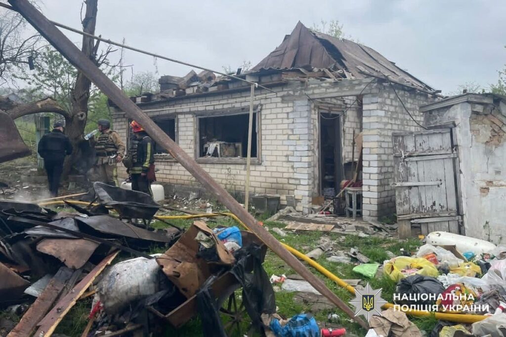 Удар по Черкащині: постраждалі, зруйновані будинки та пожежа — поліція …
