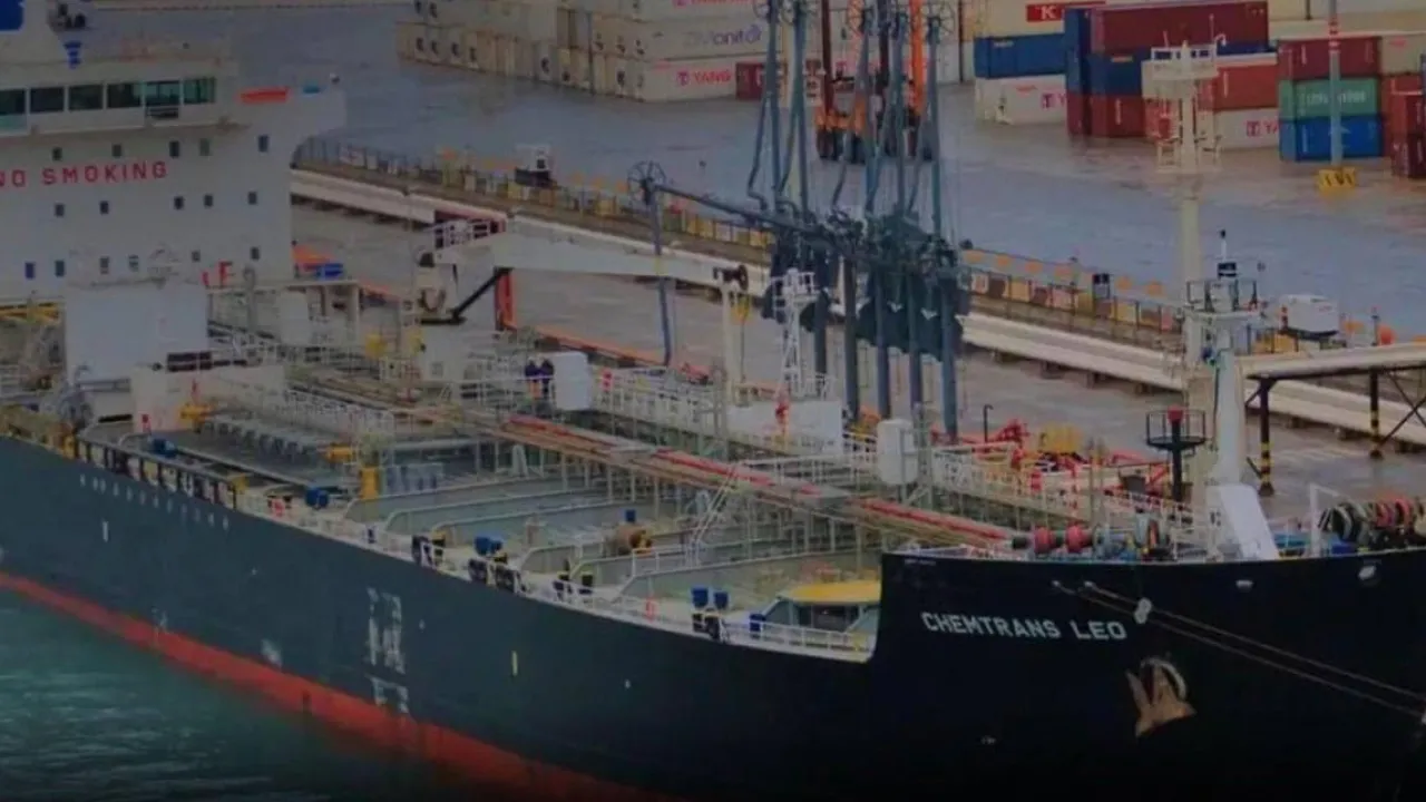 Полювання за MARQUISE: морські дрони ЗСУ уразили підсанкційний танкер у …