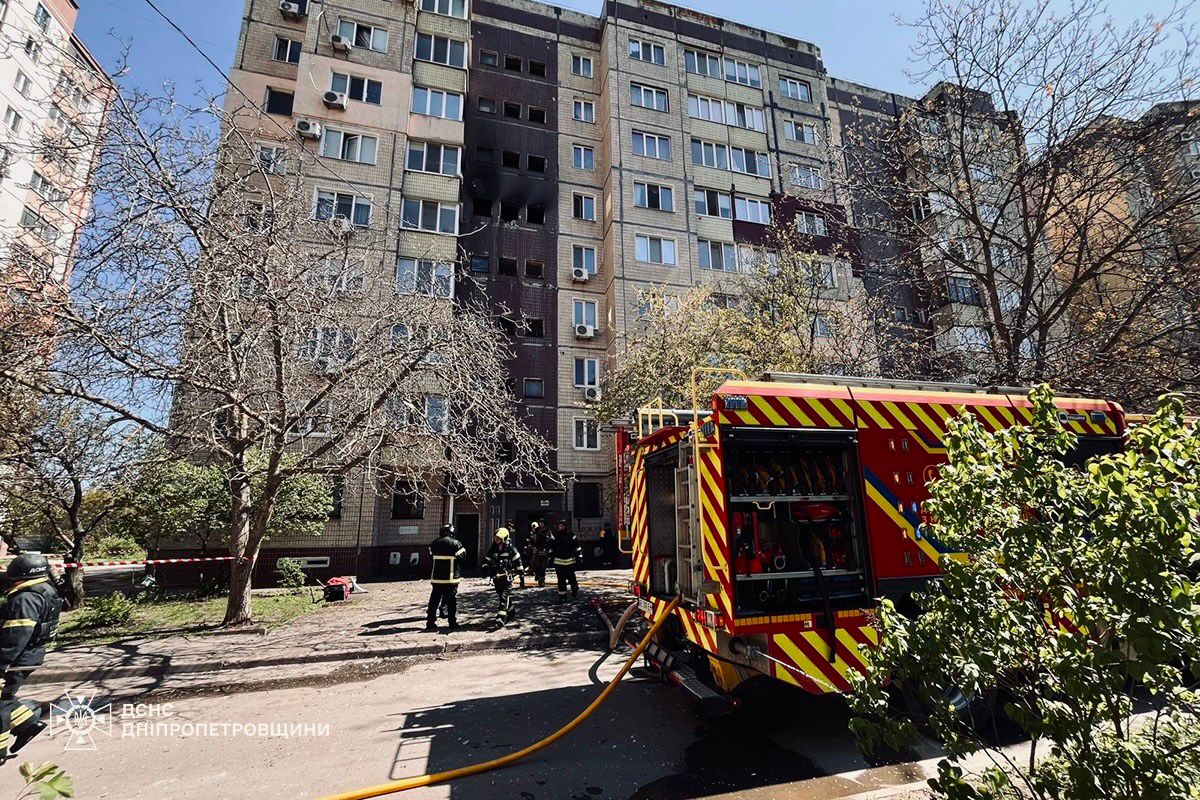 Удар «шахеда» по дев’ятиповерхівці у Кривому Розі