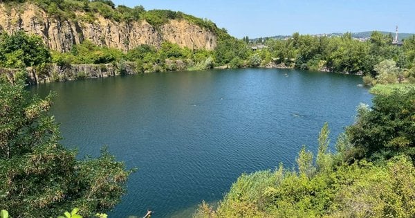 Ужгородська мерія вдруге віддала під забудову землю біля Радванського кар’єру