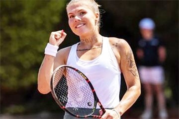 Украинка, выступающая на Roland Garros, носит с собой шеврон полка …