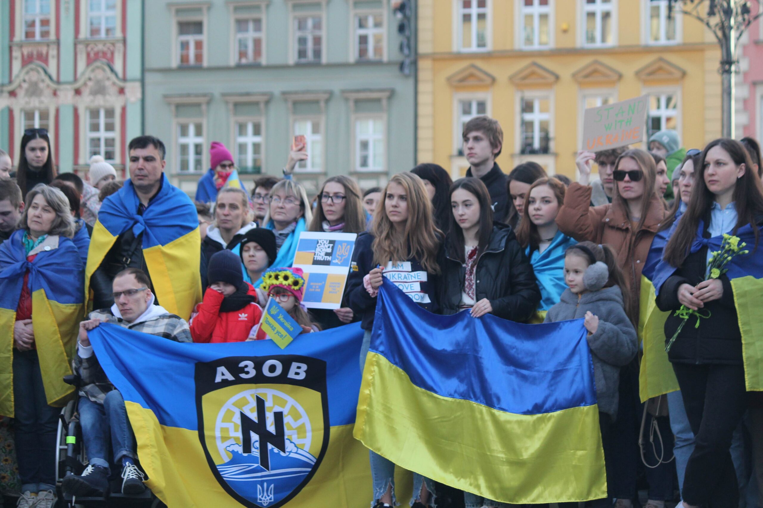 Україна вимагає доступу до даних мільйонів громадян, як перебувають у …