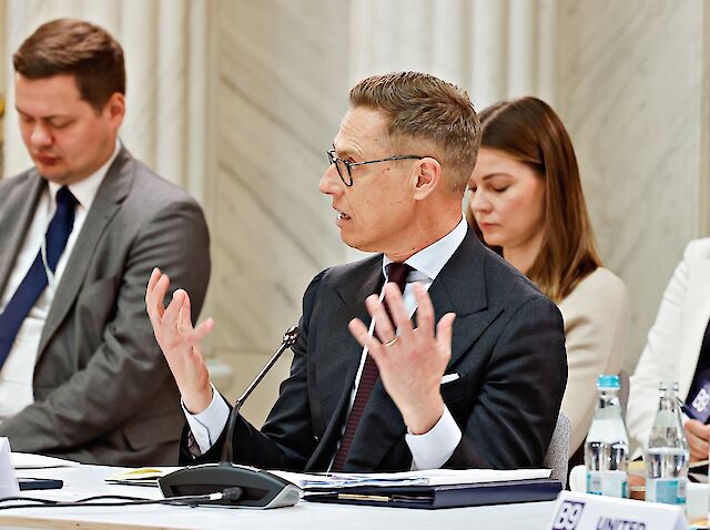 Президент Фінляндії порівняв втрати України та Росії у війні