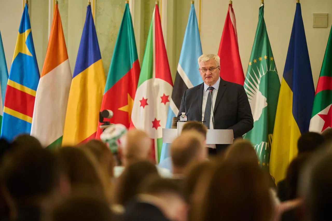 Україна планує відкриття посольства в Замбії та генерального консульства в …