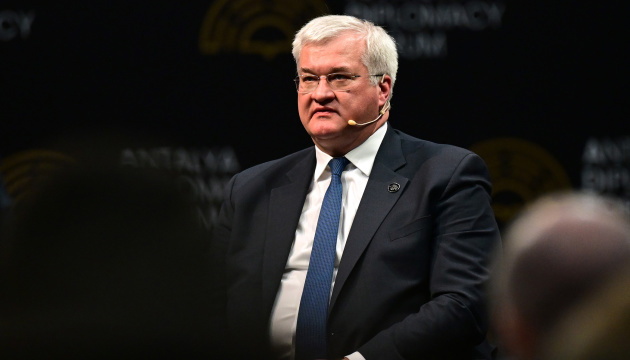 Україна просить Євросоюз бути посередником "аеропортового перемир'я" з рф