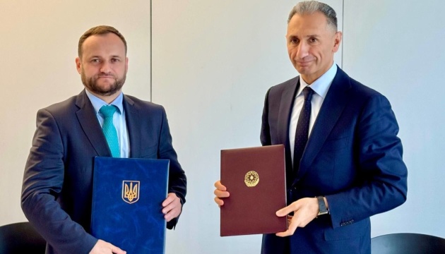 Україна і Азербайджан домовились про впровадження електронного дозволу на вантажні …