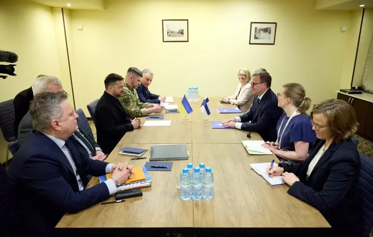 Україна і Фінляндія готують угоду у форматі Drone Deal