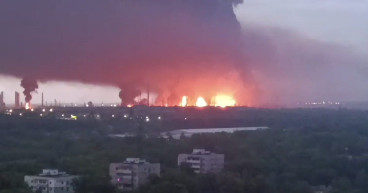 Українські військові вдарили по Рязанському НПЗ та кільком суднам в …