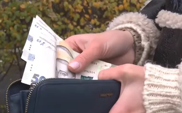 Українцям знову хочуть платити по 6500 грн: хто отримає допомогу