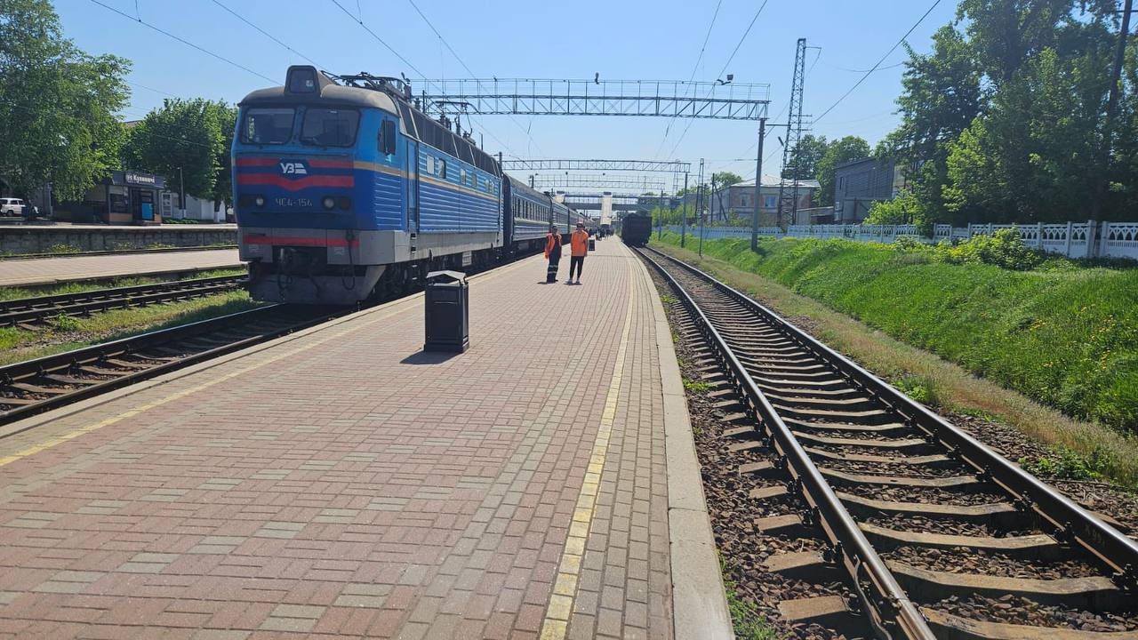 «Укрзалізниця» змінює графік приміських поїздів на Полтавщині: що треба знати