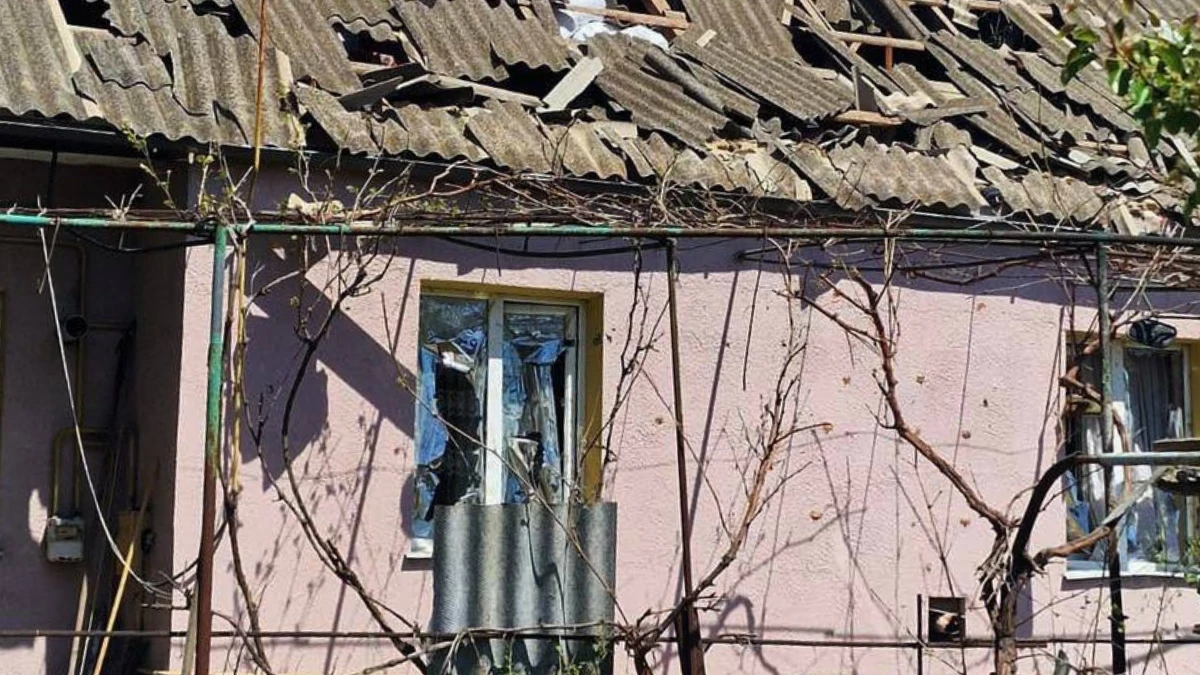 Унаслідок масованого удару по Комишанах на Херсонщині загинула людина. ФОТО