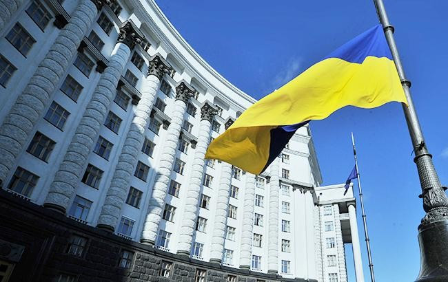 Уряд перерозподіляє на армію 90 мільярдів євро від ЄС як …