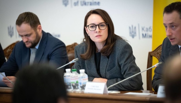 Уряд планує додаткові програми економічної підтримки громад на прифронтових територіях