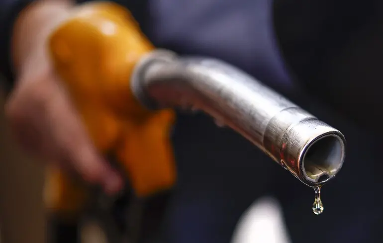 Уряд продовжив програму кешбеку на пальне: скільки ще можна буде …