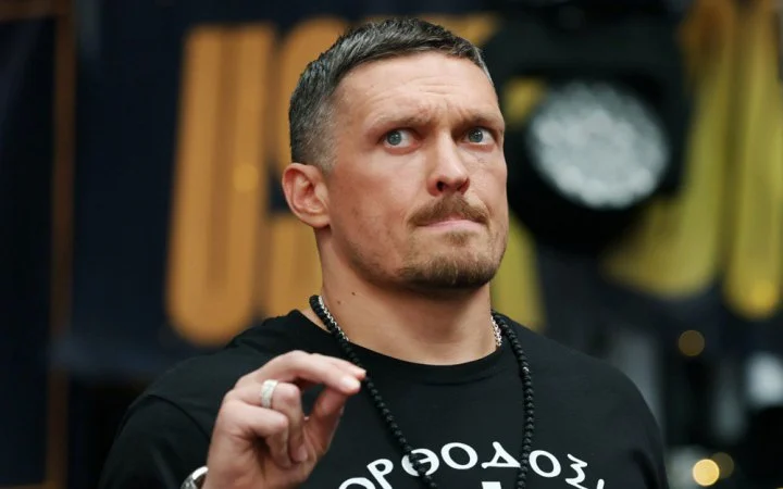 Менеджер Усика допускає третій бій за абсолют у надважкій вазі