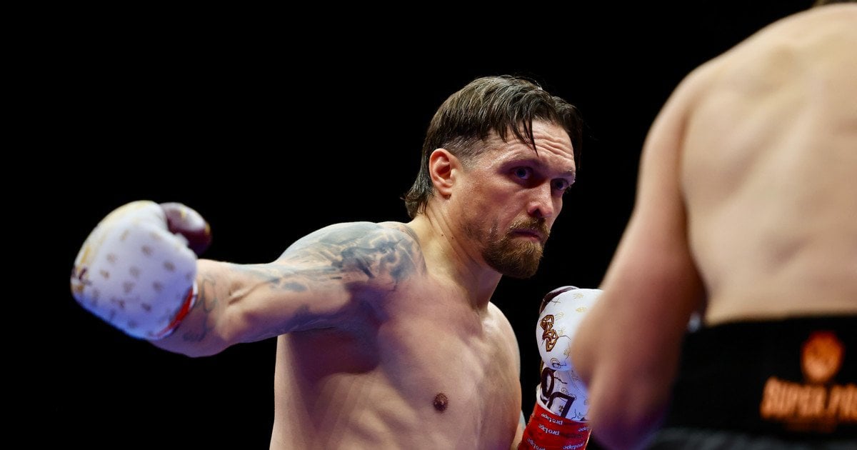 Усик нокаутував Верховена і захистив чемпіонські пояси