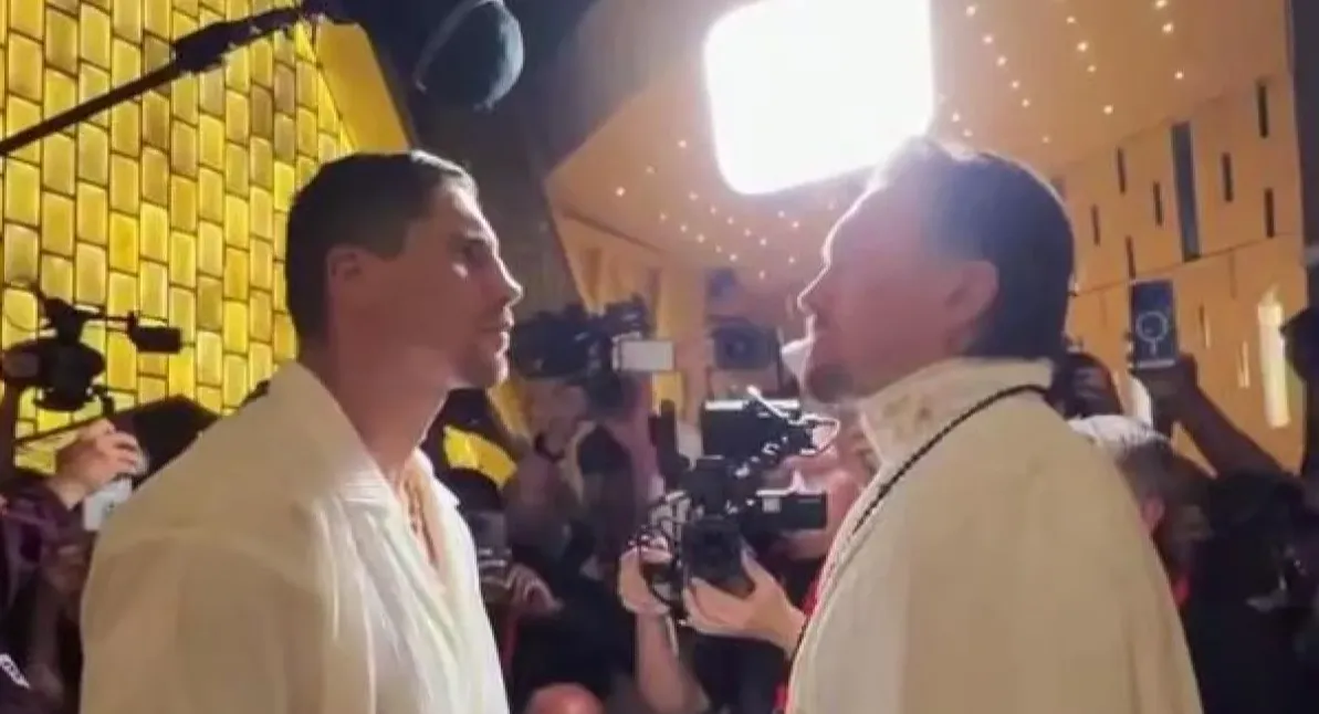Усик і Верховен влаштували дуель поглядів перед великим боєм