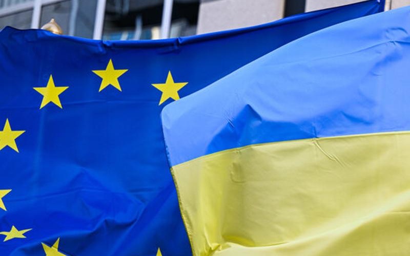 У ЄС відмовилися залишати Київ після погроз РФ