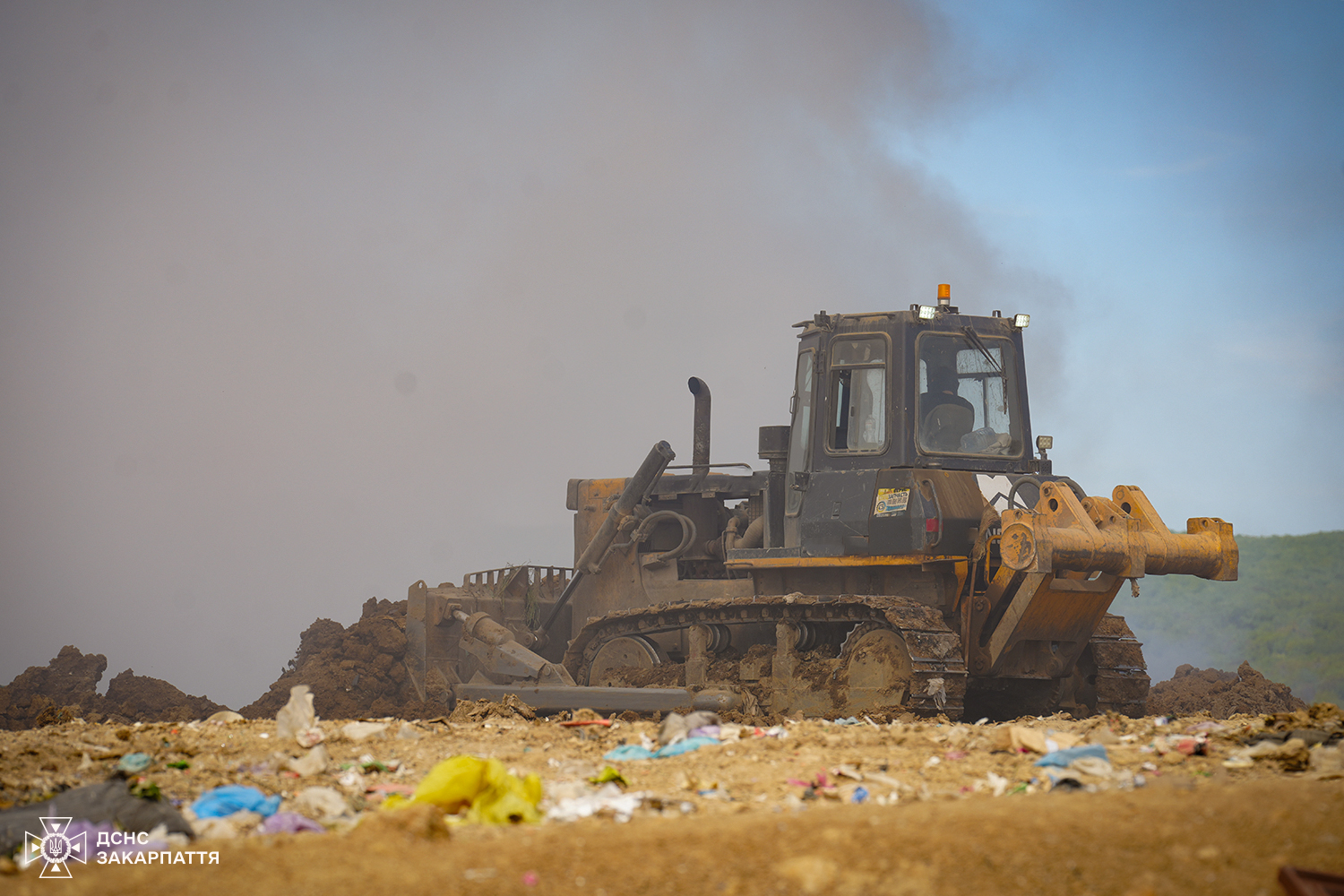 У Барвінку поблизу Ужгорода знову спалахнула пожежа на сміттєзвалищі: подробиці