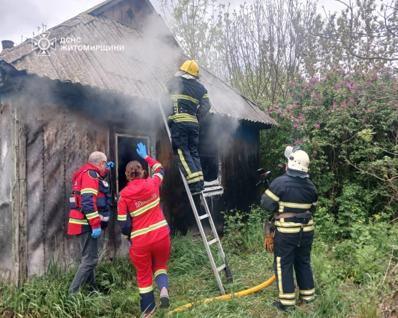 У Бердичівському районі під час пожежі виявили тіло людини