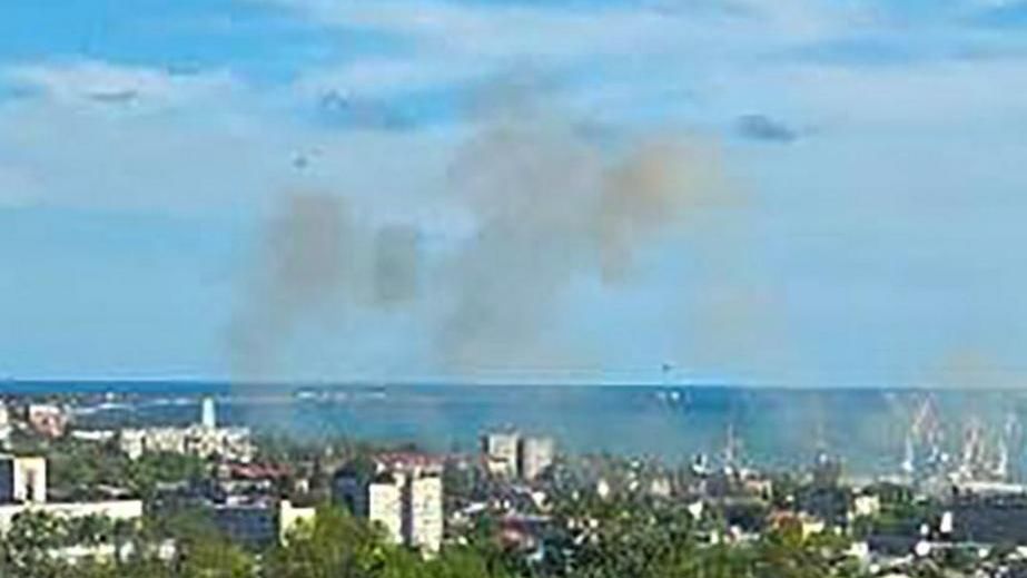 У порту Бердянська уразили судно окупантів із боєприпасами, – Андрющенко