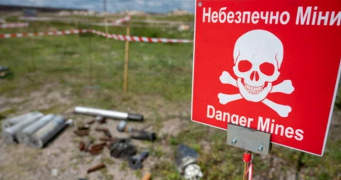 У Бериславі 17-річна дівчина підірвалася на міні