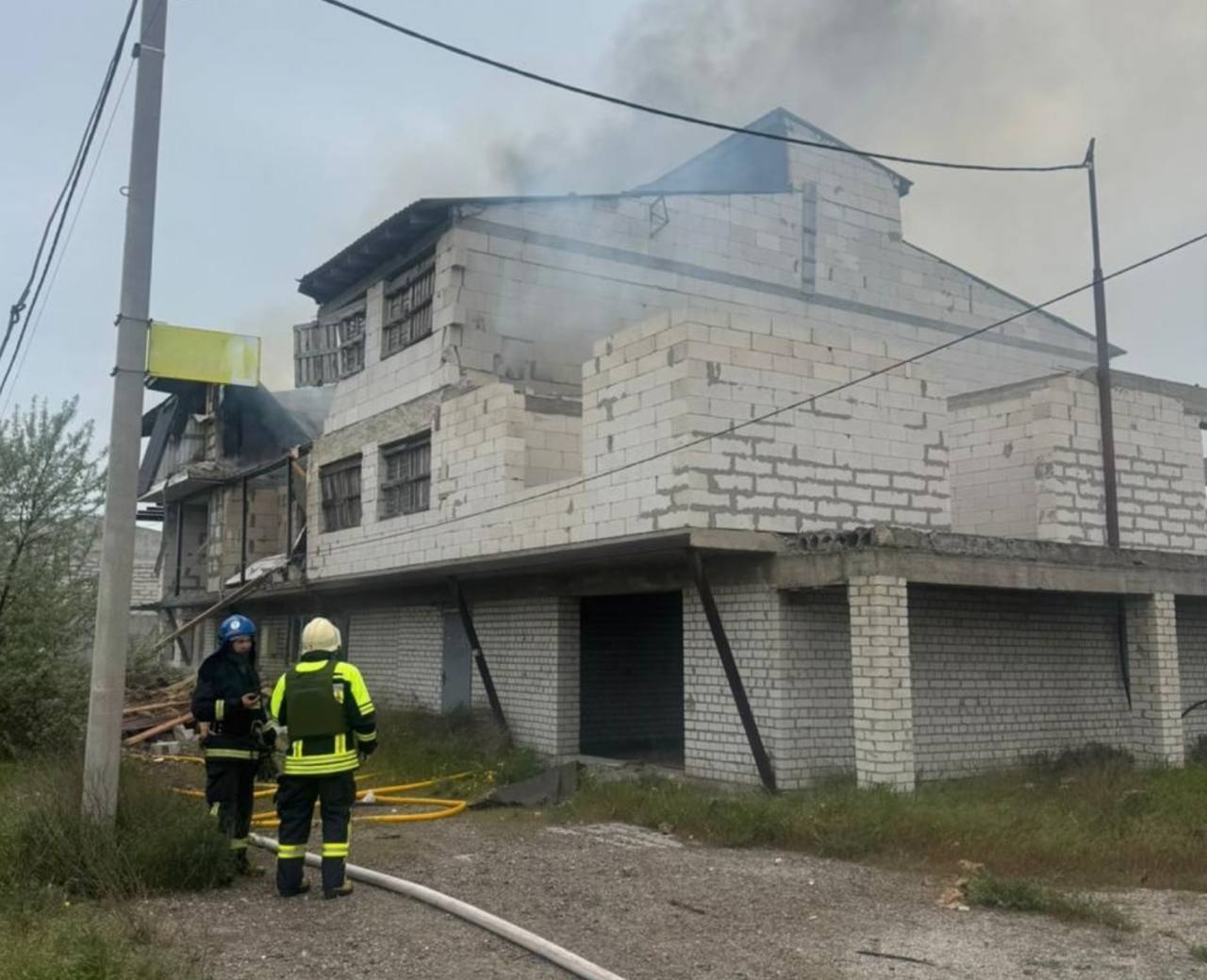 У Білгород-Дністровському районі зруйновано триповерховий будинок