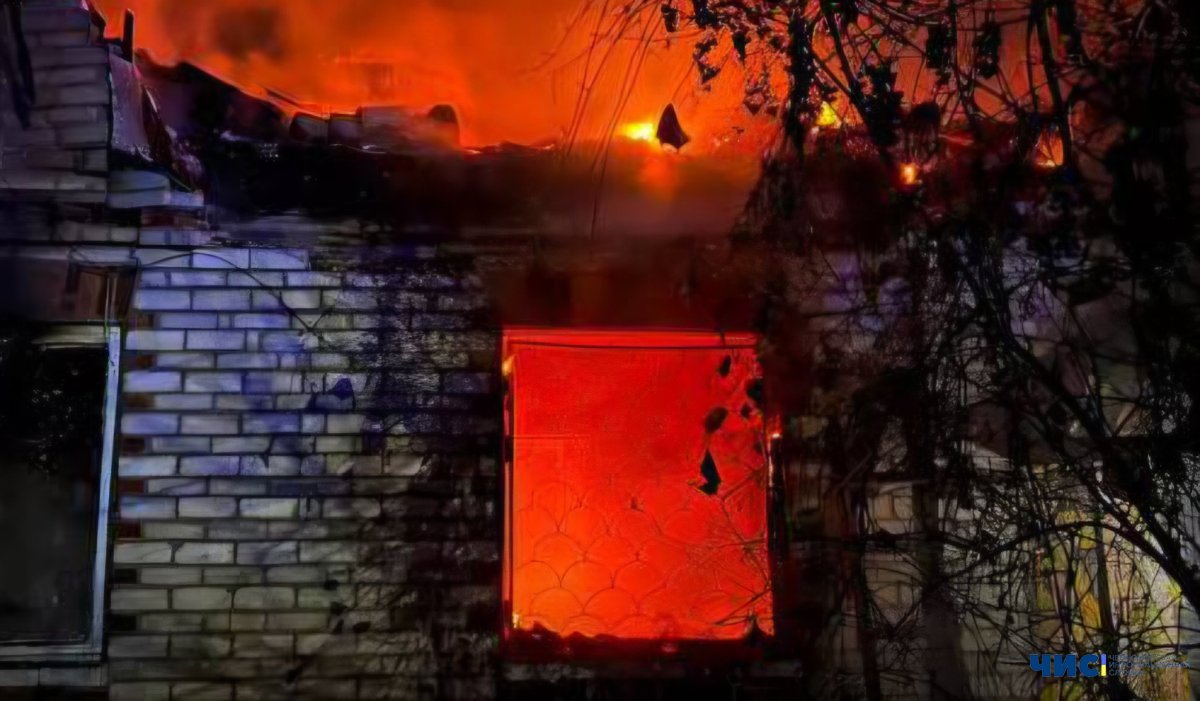 У Великодолинському вогонь забрав життя чоловіка під час пожежі в …
