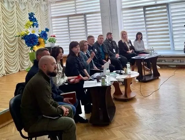 У Волочиську координатори зустрілися з родинами полонених