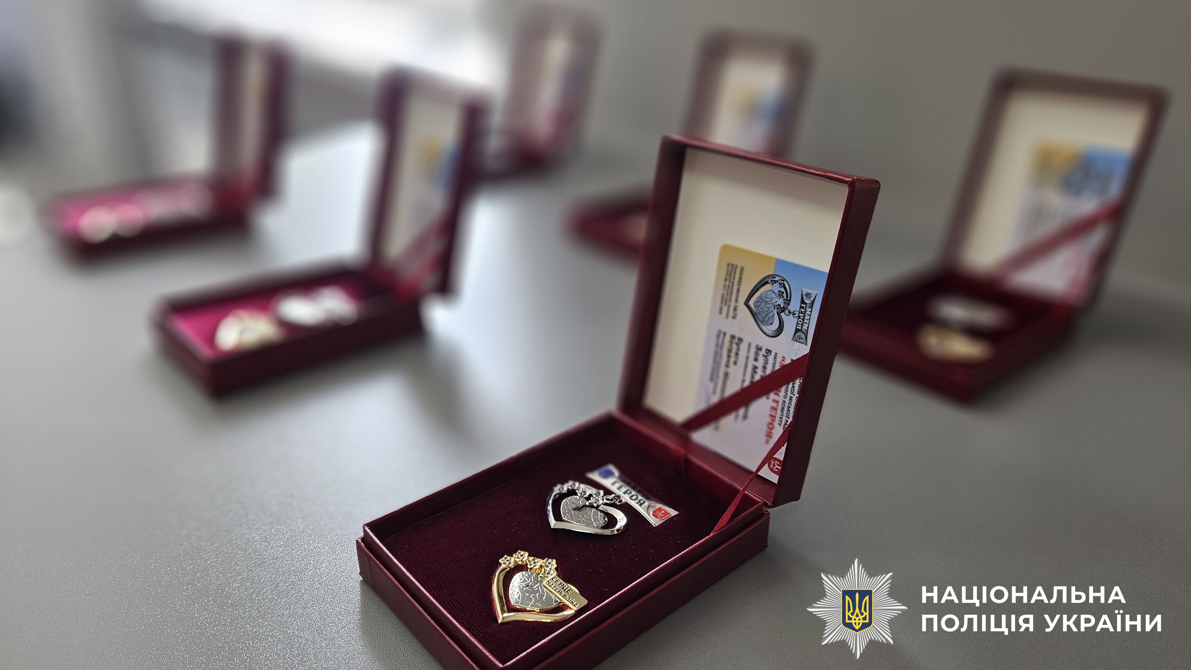У Вінниці матерям загиблих спецпризначенців КОРД вручили відзнаки «Мати Героя»