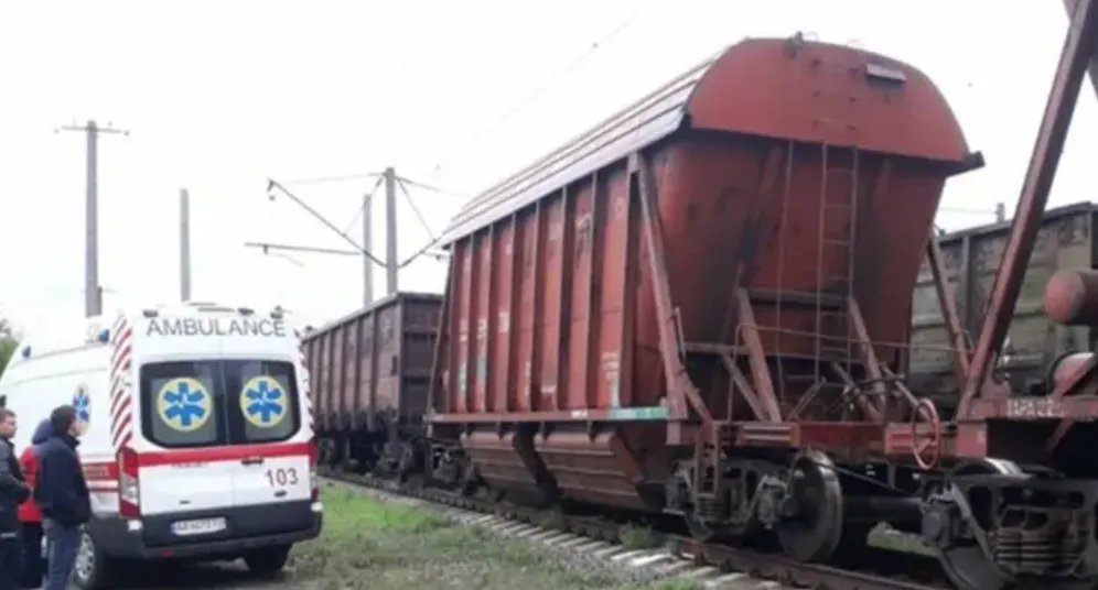 У Вінниці підлітка вразило струмом на даху вагона — поліція