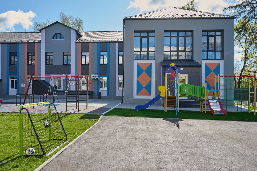 На Київщині відновили школу, пошкоджену під час російської окупації