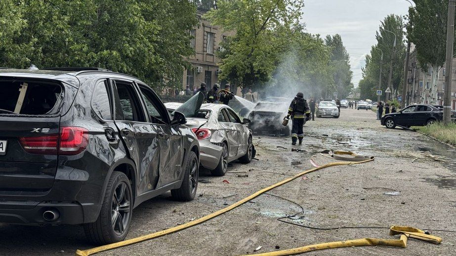 Обстріл Запоріжжя: аварійно-рятувальні роботи завершили
