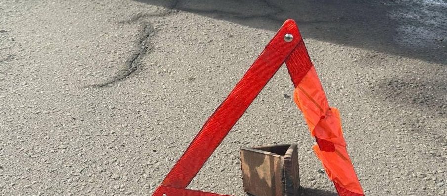 У Дніпрі біля ТРЦ «Дафі» сталася ДТП – рух ускладнений