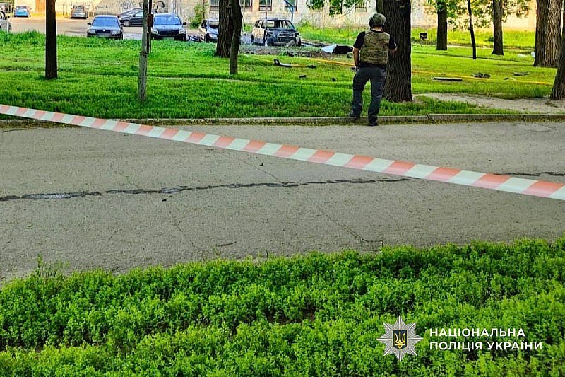 У Дніпрі вибухнув припаркований автомобіль: постраждали двоє людей