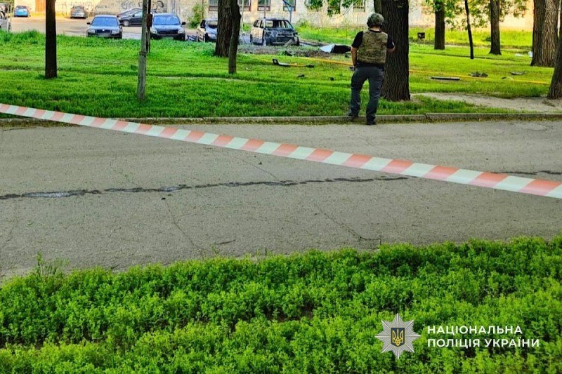 У Дніпрі вибухнула припаркована автівка: травмовано двох чоловіків