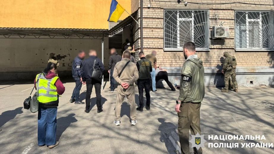 У Дніпрі викрили на хабарі посадовця ТЦК
