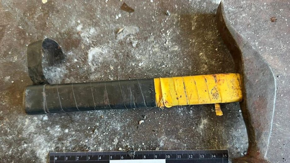 У Дніпрі молодик намагався вбити дядька молотком