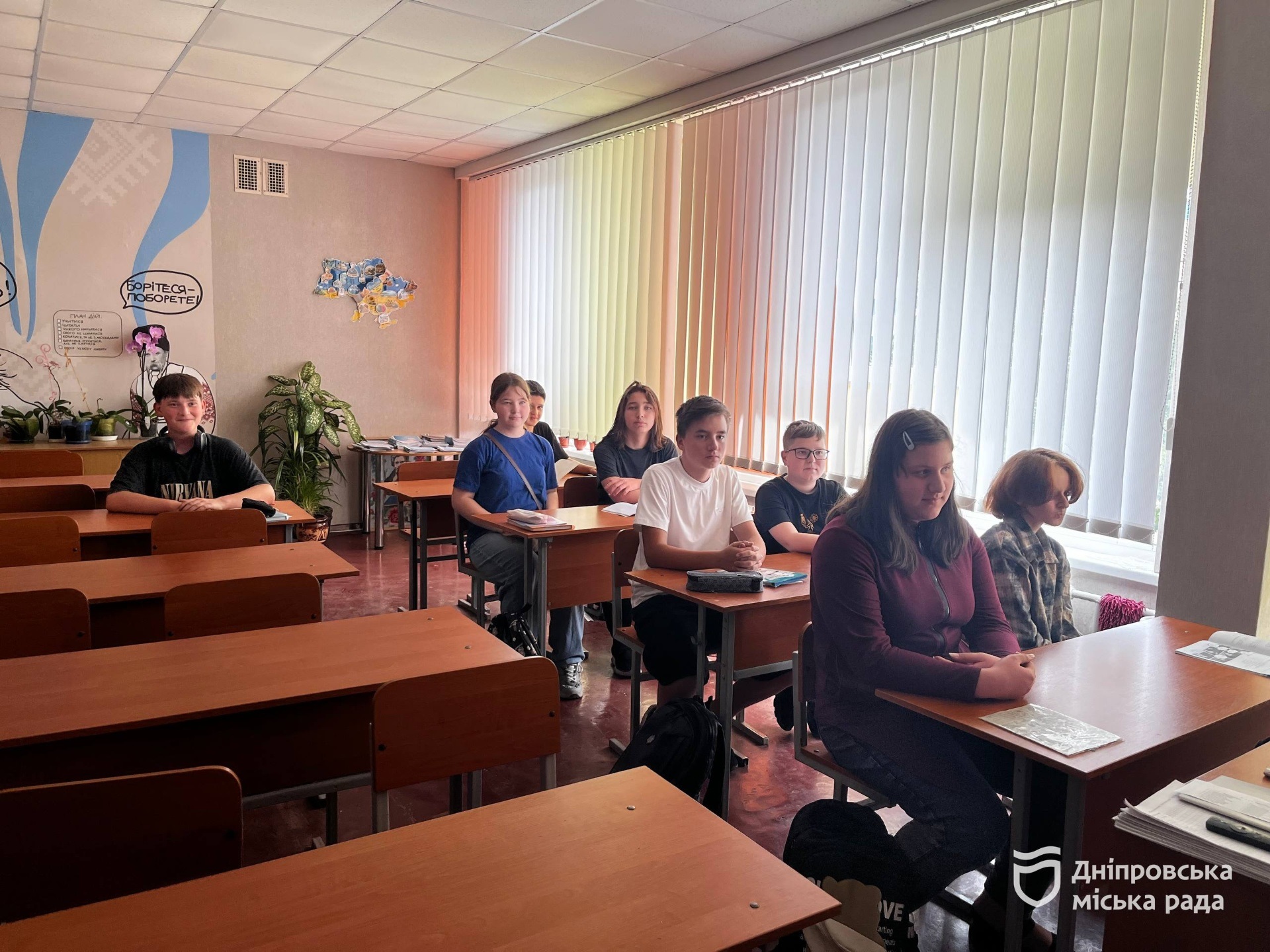 У Дніпрі підбили підсумки навчального року: понад 87 тисяч школярів …