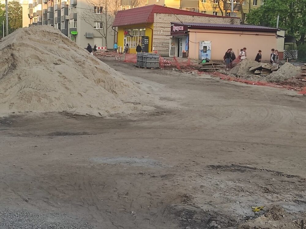 У Дніпрі реконструкція вулиці обернулася протестом: люди бояться інфраструктурного хаосу …