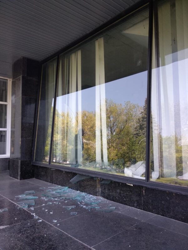 У Дніпрі російська атака вдруге понівечила будівлю національного театру (Фото)