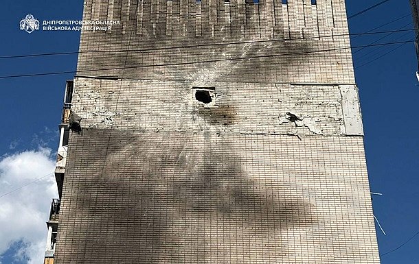 У Дніпрі "шахеди" атакували вдома: 11 поранених