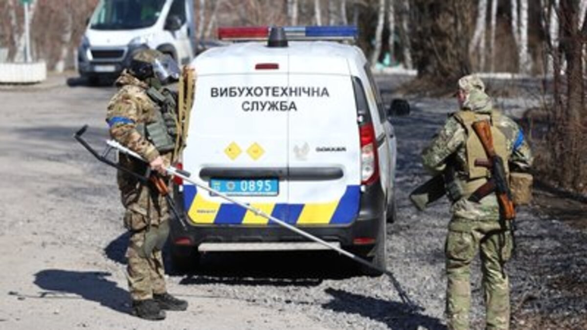 У Дніпрі шукали вибухівку в лікарнях та судах