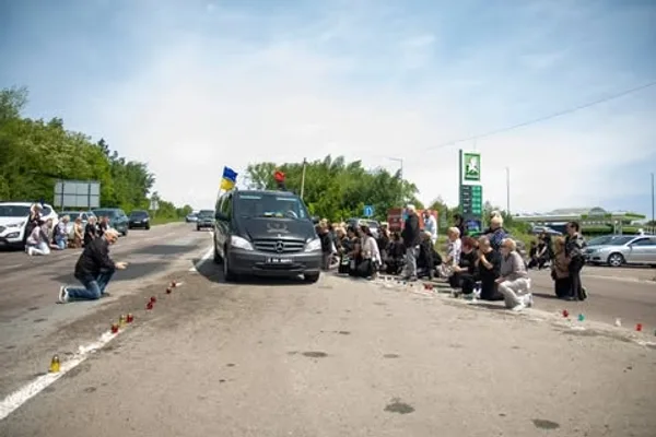 У Доброгостові попрощаються з воїном Ігорем Біликом