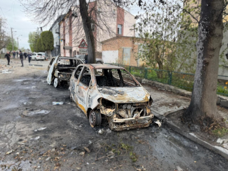 У Дубні на Рівненщині внаслідок атаки пошкоджено багатоповерхівку та є …