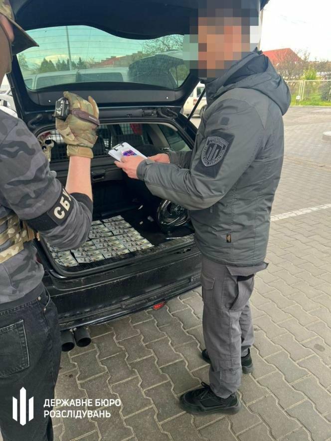 У Запоріжжі викрили схему переправлення дезертирів через блокпости